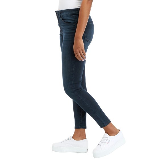 Celebrity Pink Midrise Skinny Jeans Denim Dark Blue Size 1/25 NWT Stretchy - Picture 3 of 3